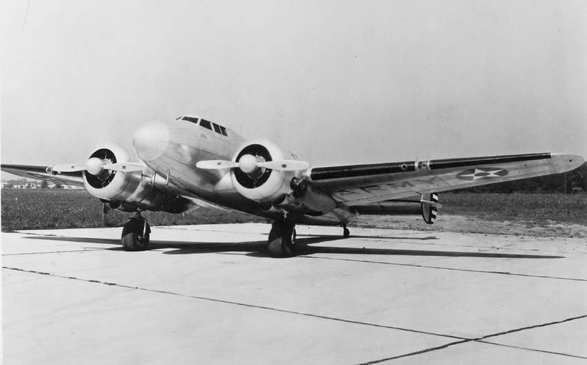 Lockheed XC-35 experimental pressurized cabin aircraft